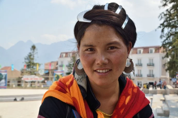 black hmong ethnic group sapa vietnam