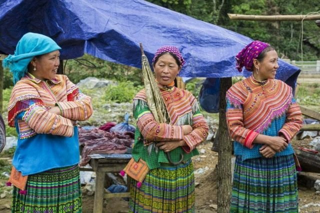 minorités ethniques marché Lung Phin - Bac Ha Vietnam