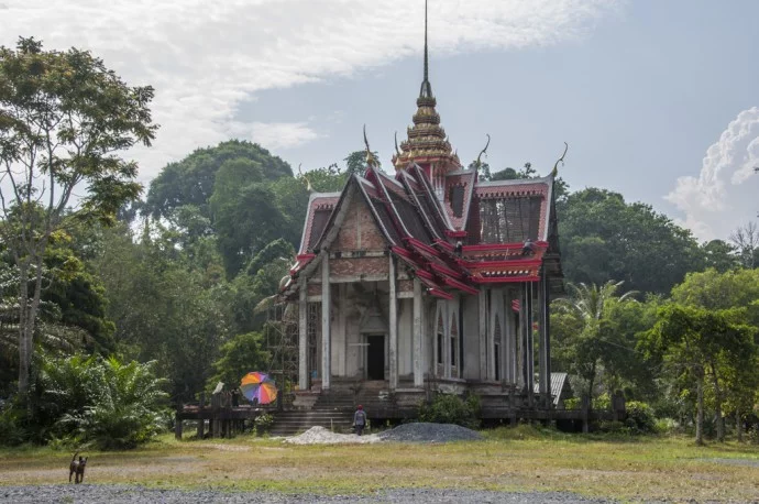 Wat Trai Wittayaram Thung Song