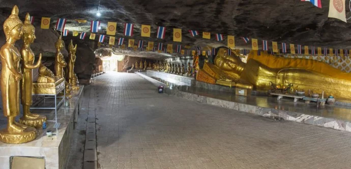 Tham Talot Thung Song