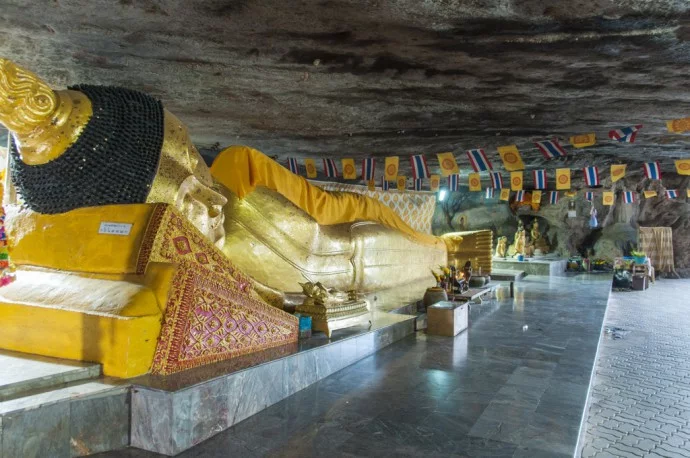 Tham Talot Thung Song