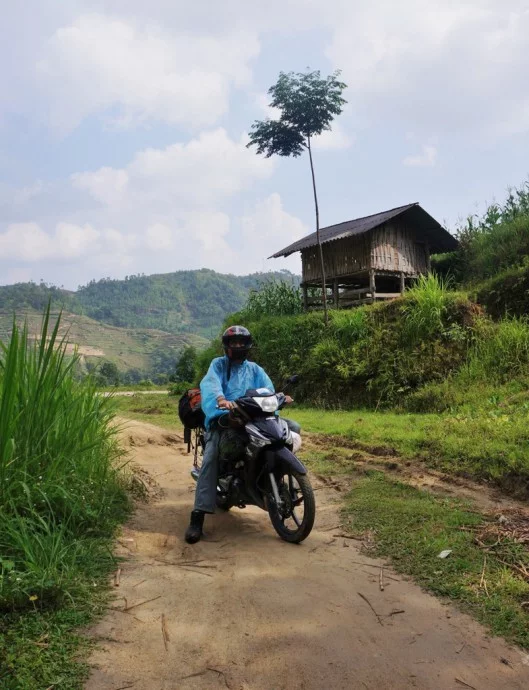 motorbike north Vietnam - road between Vinh Quang and Ha Giang