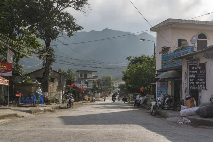 motorcycle north Vietnam - Meo Vac