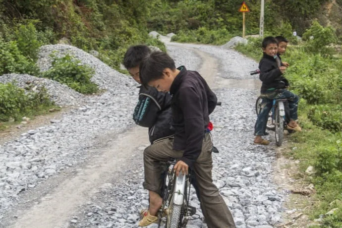 North Vietnam motorbike - Dong Van Hmong children