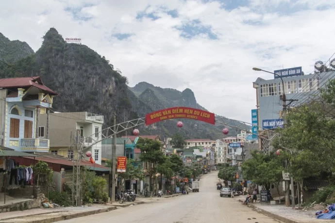 motorbike north Vietnam - main street Dong Van
