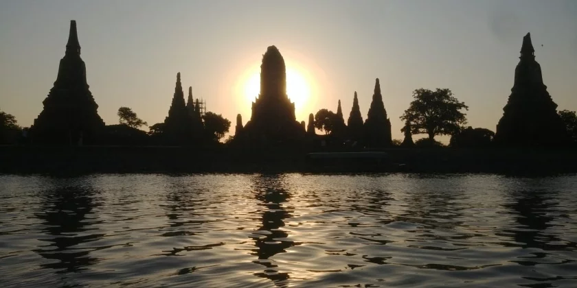 sunset from chao phraya wat chai watthanaram ayutthaya