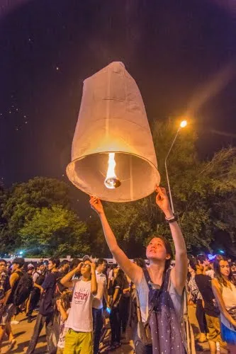 loy krathong yi peng festival chiang mai - thailand