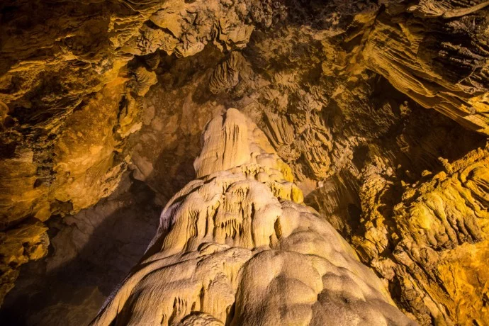 Nguom Ngoc Cave - Cao Bang