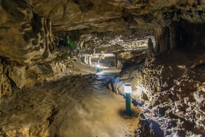 Nguom Ngoc Cave - Cao Bang