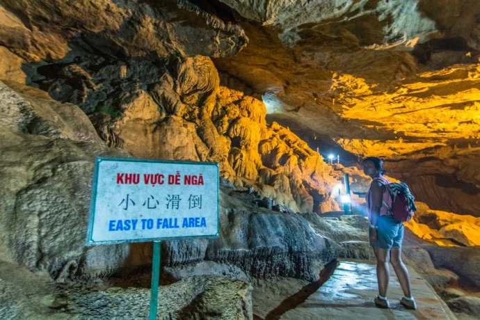 Nguom Ngoc Cave - Cao Bang