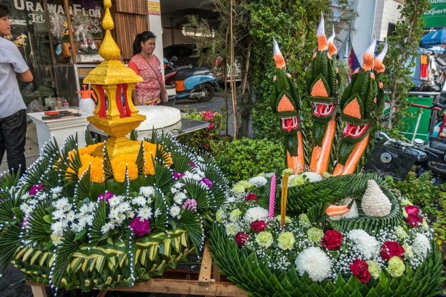 elaborate krathongs loy krathong festival thailand