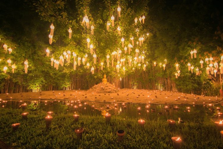 loi krathong yee peng festival chiang mai - thailand