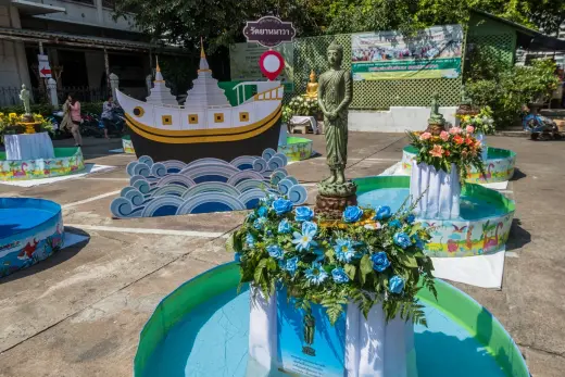 preparation loy krathong festival temple bangkok