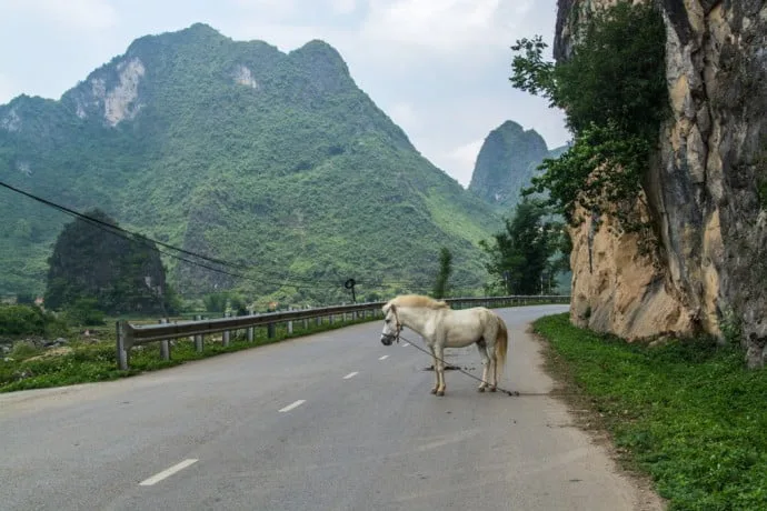 road near Cao Bang