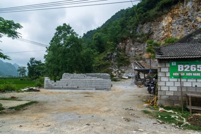 access to Bac Son viewpoint