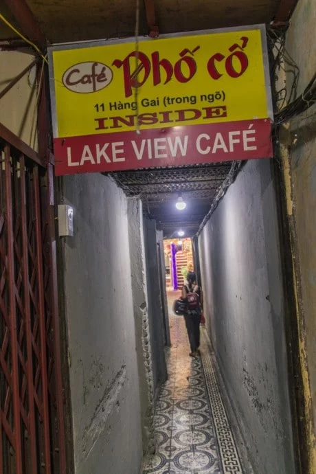 lake view cafe hanoi