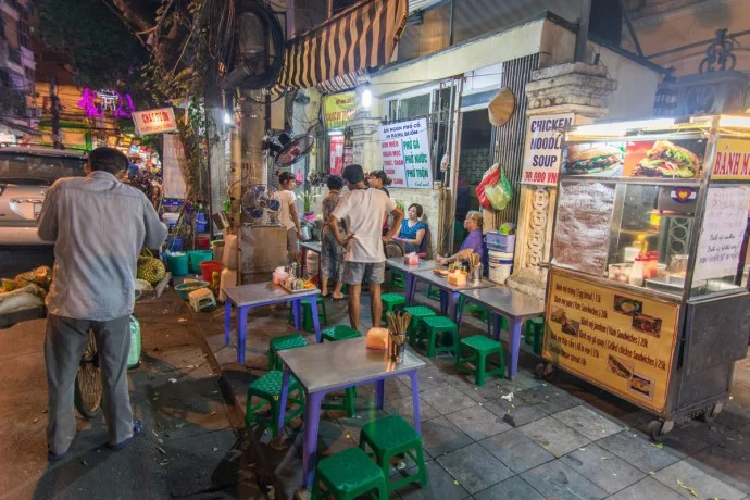 Hanoi street at night