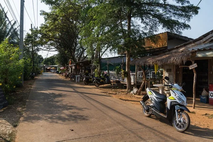 small road island thailand