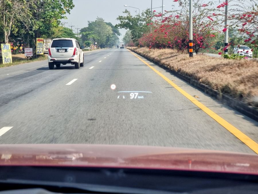 sur les routes de thailande en voiture