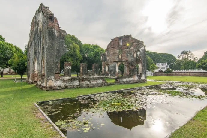 Lopburi - monkey city - Thailand