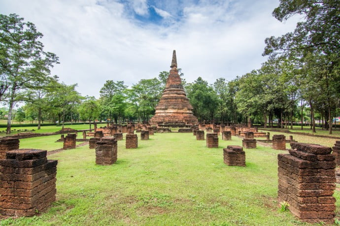 Wat Phra That ruins - Kamphaeng Phet Historical Park - Thailand