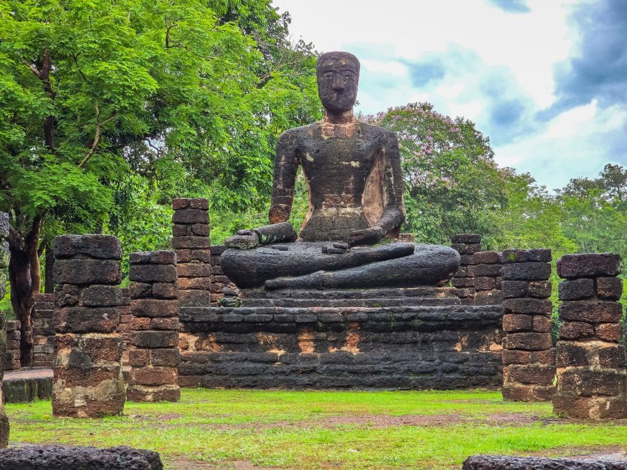 Seated Buddha at Wat Sing, Kamphaeng Phet Historical Park