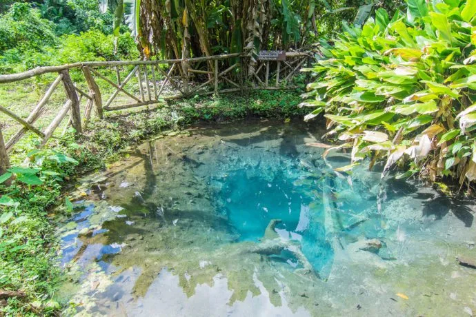7-color fountain at Bua Thong waterfall site