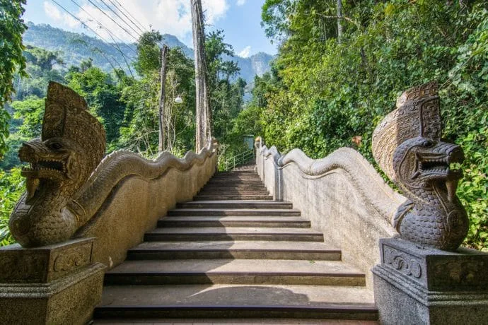 wat tham pha plong chiang dao temple - thailand