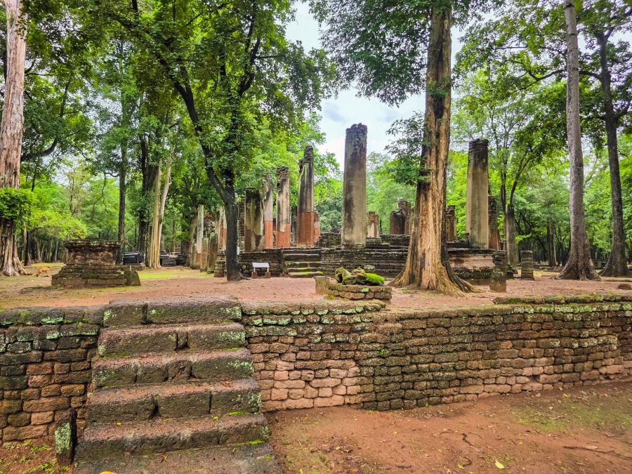 Ubosot Wat Phra (non-Kamphaeng Phet Historical Park, Thailand)