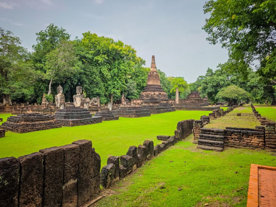 overall view of wat phra kaeo of kamphaeng phet