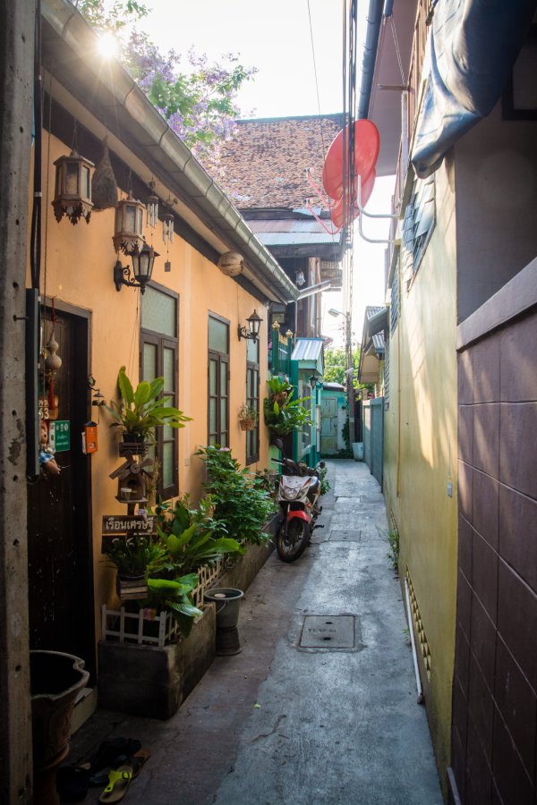 quartier kudee jin - bangkok