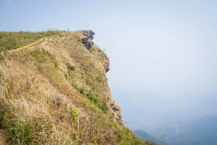 Phu Chi Fah summit mist heat March