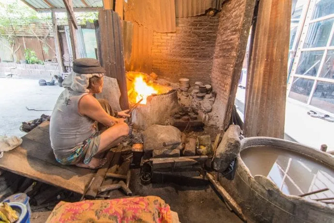 bronze craftsmen baan bu - bangkok