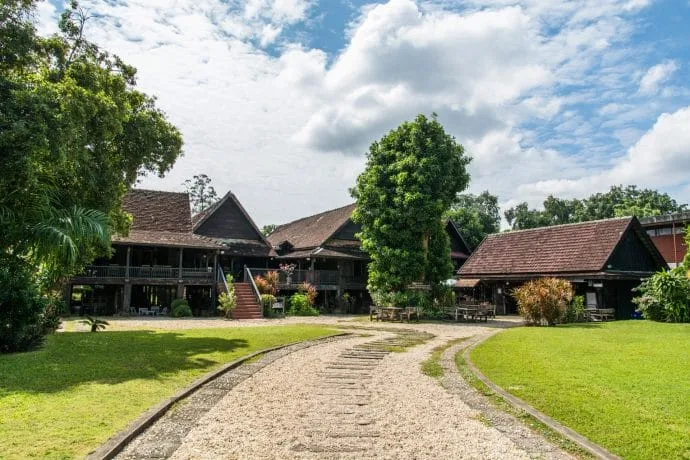 baan sao nak lampang thailand