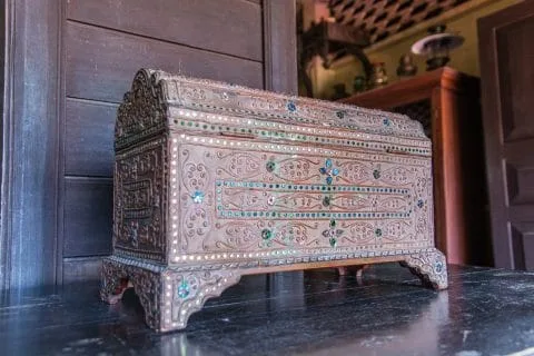 baan sao nak lampang thailand box