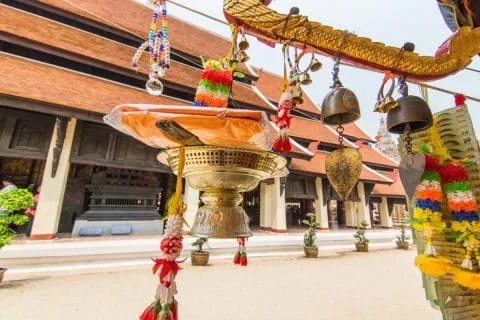 donation wat phra that lampang luang - thailand