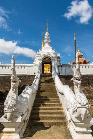 stair naga wat pong sanuk nua lampang