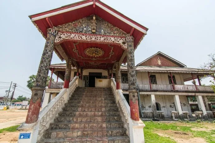 stairs wat chai mongkol lampang thailand