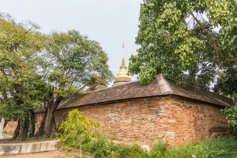 fortification wat phra that lampang luang