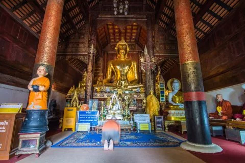 interior viharn phra but wat phra that lampang luang