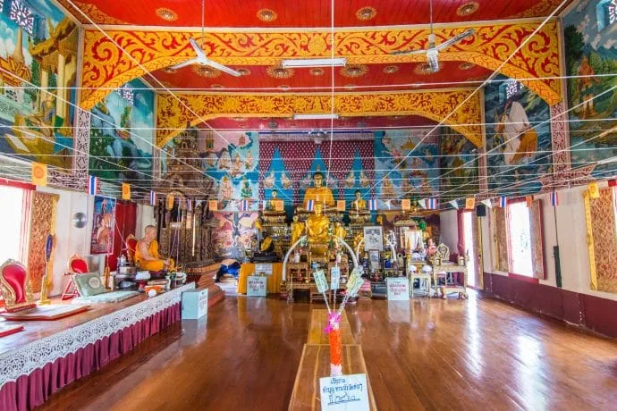 interior viharn wat pong sanuk nua lampang