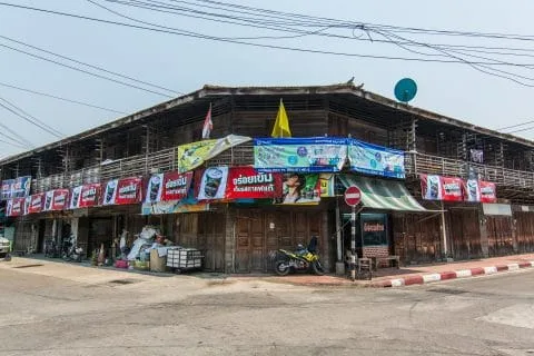 wooden house corner street talad gao lampang