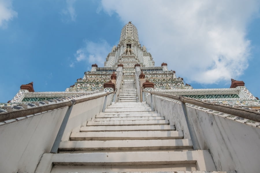 escaliers wat arun bangkok
