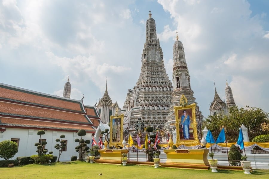vue ensemble wat arun bangkok