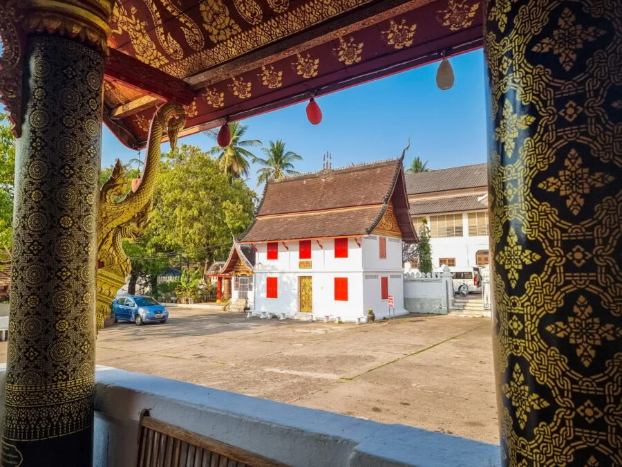 building courtyard Wat Mai Suwannaphumaham luang prabang