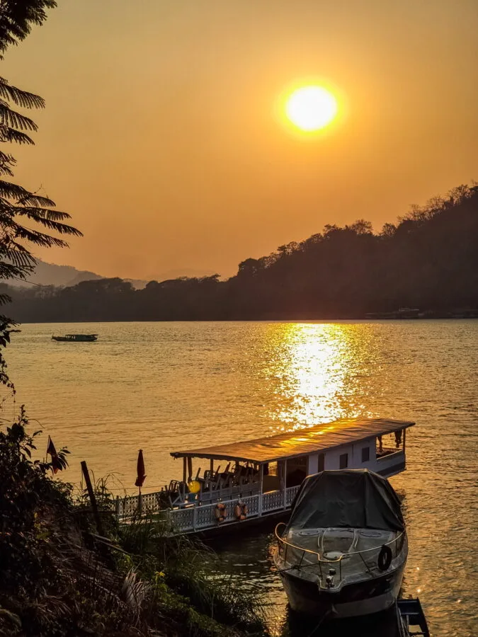 beautiful sunset mekong luang prabang