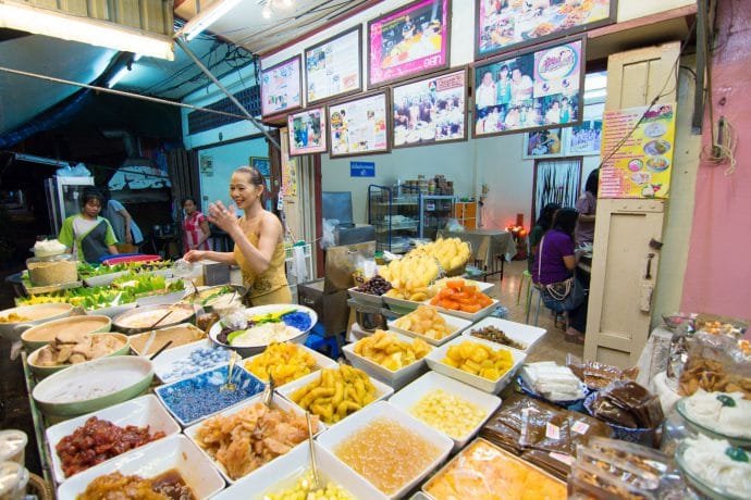 boutique de desserts a phetchaburi de nuit