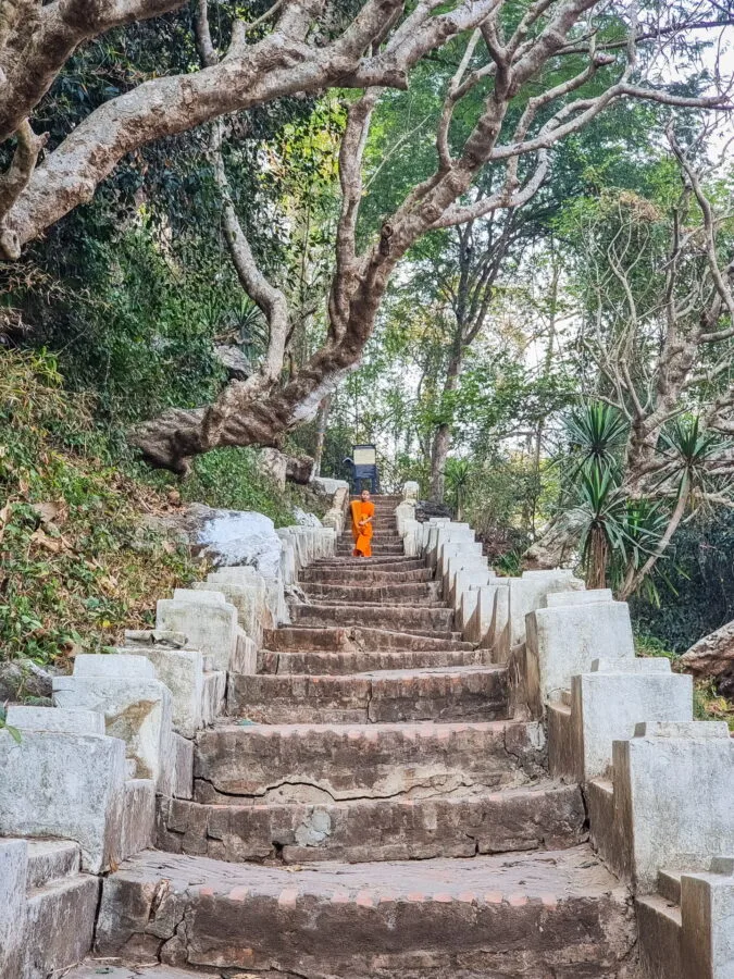 stairs mount phousi luang prabang