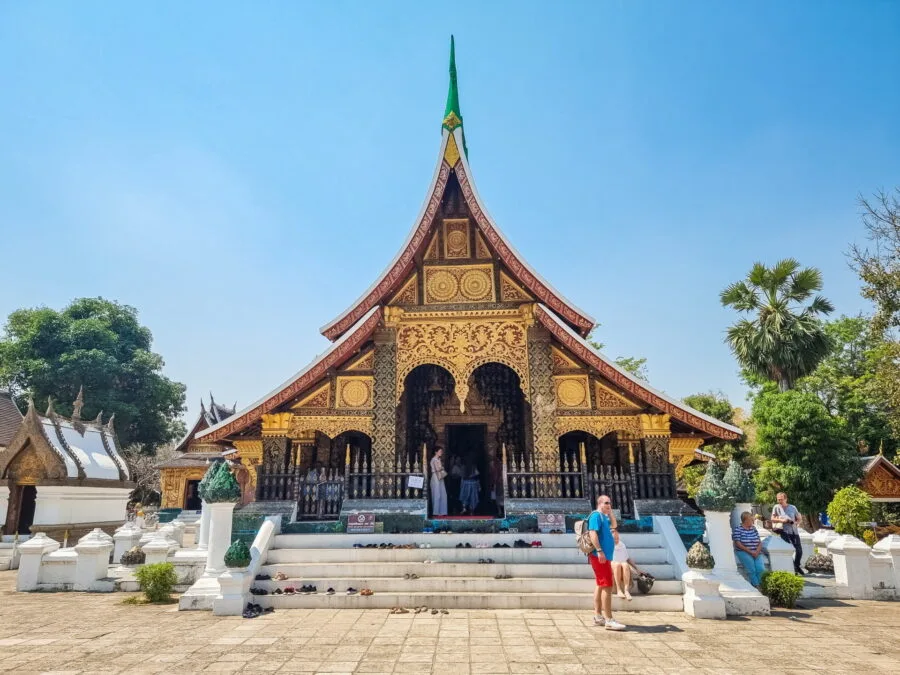 facade vat xieng thong luang prabang