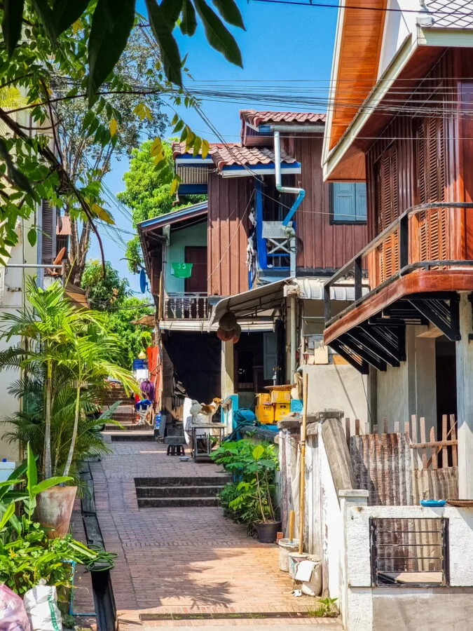 small intermediate street luang prabang